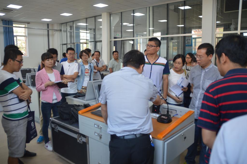 土木工程学院在新落成实训基地举行集体教研活动